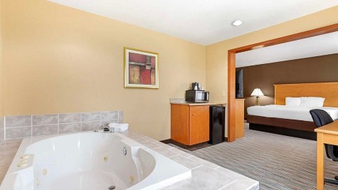 Best Western Locust Grove Inn & Suites