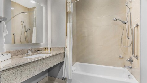 Best Western Plus Fort Worth Forest Hill Inn & Suites