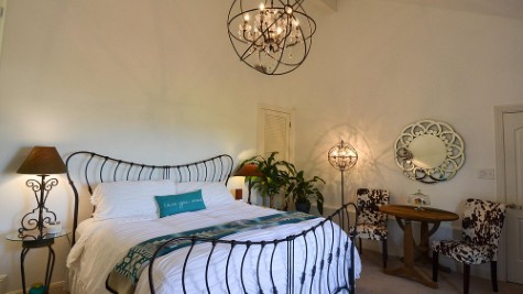 Casa del Sol Bed and Breakfast at Lake Travis