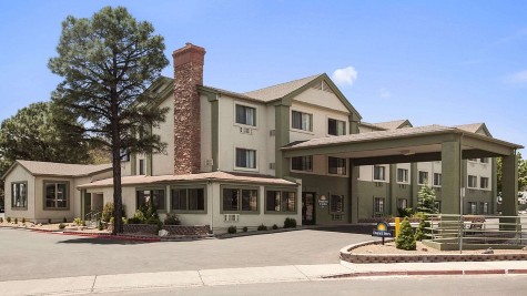 Days Inn & Suites by Wyndham East Flagstaff