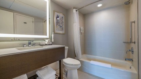 Embassy Suites by Hilton Tulsa I-44