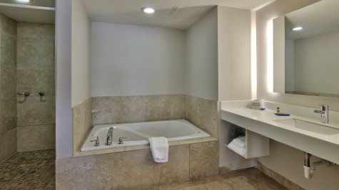 Holiday Inn Express & Suites Albuquerque Historic Old Town, an IHG Hotel