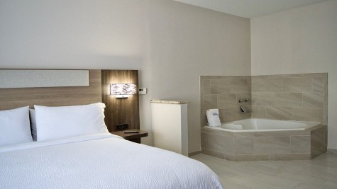 Holiday Inn Express & Suites College Station, an IHG Hotel