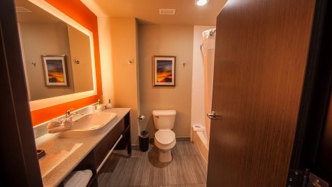 Holiday Inn Express & Suites Oklahoma City Southeast – I-35