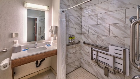 Holiday Inn Express & Suites Reno Airport, an IHG Hotel