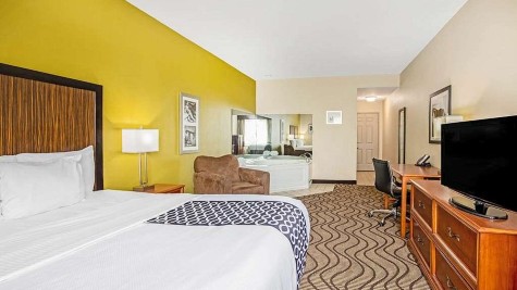 La Quinta Inn & Suites by Wyndham Corpus Christi Northwest