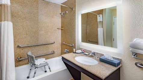 La Quinta Inn & Suites by Wyndham Garland Harbor Point