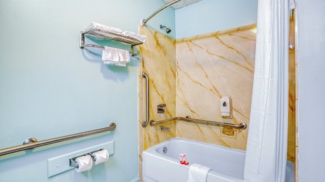 OYO Townhouse Tulsa Woodland Hills