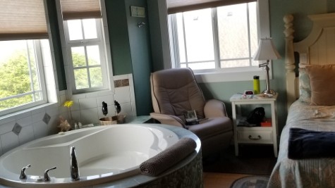 The Collins Inn and Seaside Cottages