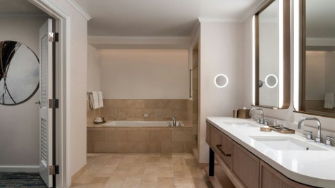 The Ritz-Carlton Dallas, Las Colinas