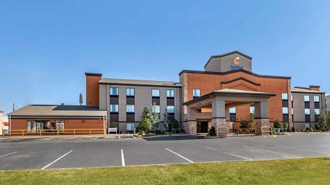Comfort Inn & Suites Pauls Valley – City Lake