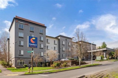 Comfort Suites Eugene