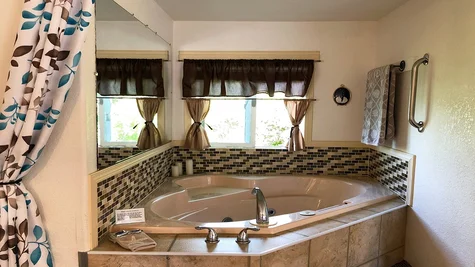 Wheeler on the Bay Lodge