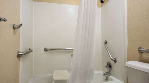 Days Inn by Wyndham Dallas Irving