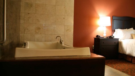 Hampton Inn & Suites Mission