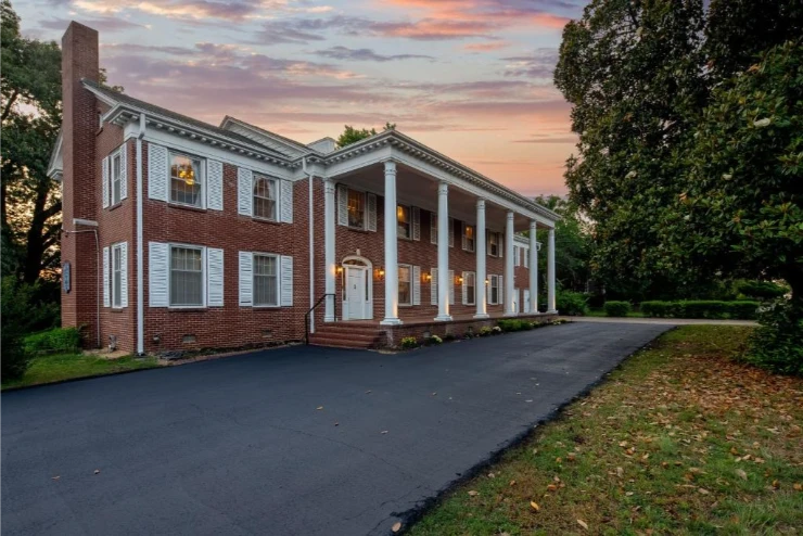 Beland Manor Inn