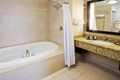 Crowne Plaza Anchorage-Midtown, an IHG Hotel