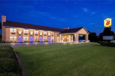 Super 8 by Wyndham Paragould