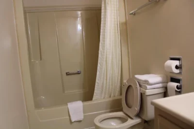 american-inn-suites-main-hero