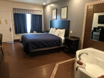 americas-best-value-inn-brownsville