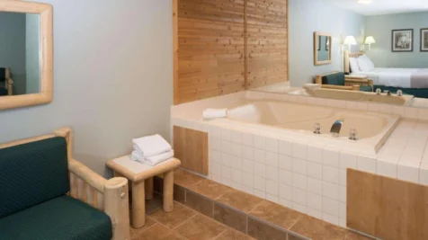 baymont-by-wyndham-coeur-d-alene-main-hero