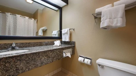 best-western-macomb-inn-main-hero