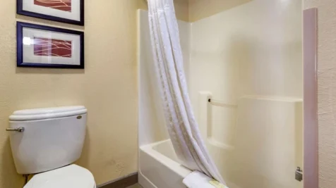 comfort-inn-suites-north-aurora-naperville-main-hero