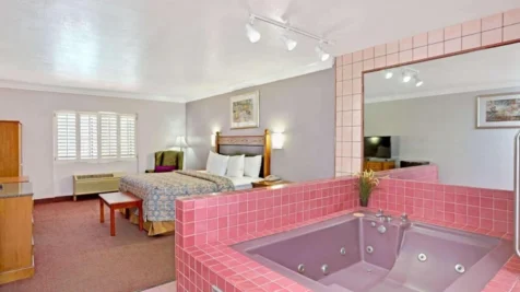 days-inn-by-wyndham-west-covina-main-hero