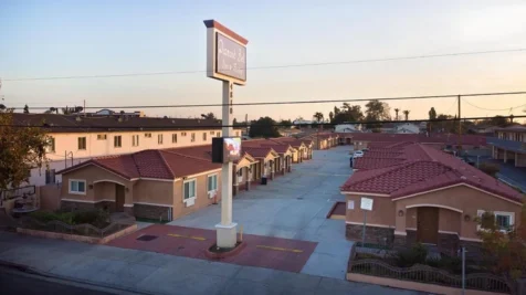 diamond-bell-inn-suites-main-hero