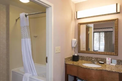 hampton-inn-and-suites-indianapolis-fishers-main-hero
