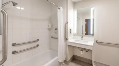 holiday-inn-express-suites-anderson-an-ihg-hotel-main-hero