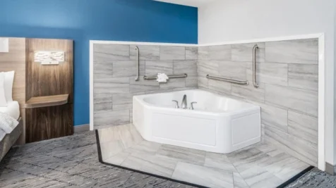 holiday-inn-express-suites-loveland-main-hero