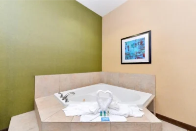 holiday-inn-express-woodland