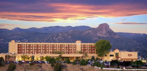 prescott-resort-and-conference-center-building-front
