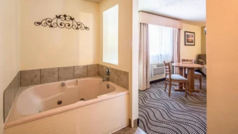 quality-inn-suites-coeur-dalene-main-hero