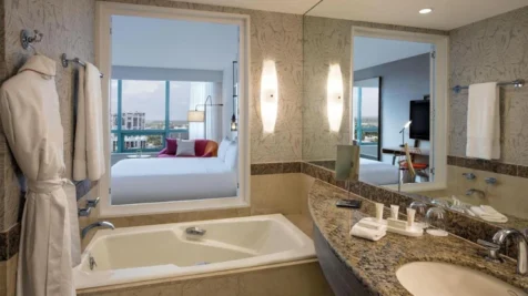 signia-by-hilton-diplomat-beach-resort-main-hero