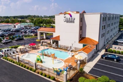 sleep-inn-suites-rehoboth-beach-room-feature-01