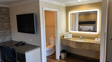 walnut-inn-suites-main-hero