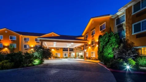 best-western-plus-caldwell-inn-suites-main-hero