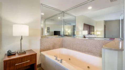 comfort-inn-kissimmee-lake-buena-vista-south-main-hero