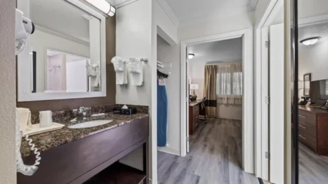 comfort-inn-santa-cruz-main-hero