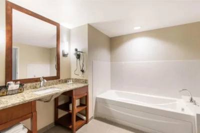 comfort-suites-denver-near-anschutz-medical-campus