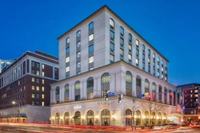 courtyard-by-marriott-stamford-downtown-building-front