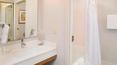 courtyard-by-marriott-west-palm-beach-airport-main-hero