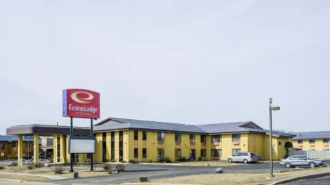 econo-lodge-inn-suites-main-hero