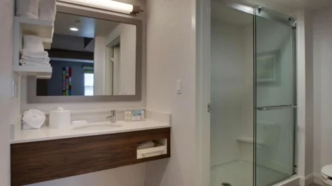 hampton-inn-suites-chicagoaurora-main-hero