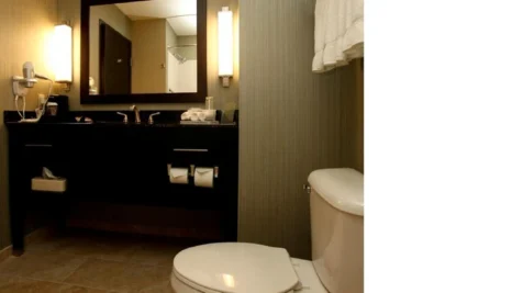 holiday-inn-express-suites-marion-an-ihg-hotel-main-hero