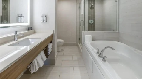 holiday-inn-express-suites-tampa-i-75-main-hero
