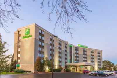 holiday-inn-rockfordi-90rt-20-state-st-an-ihg-hotel-main-hero
