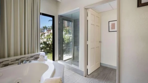 mainstay-suites-john-wayne-airport-a-choice-hotel-main-hero